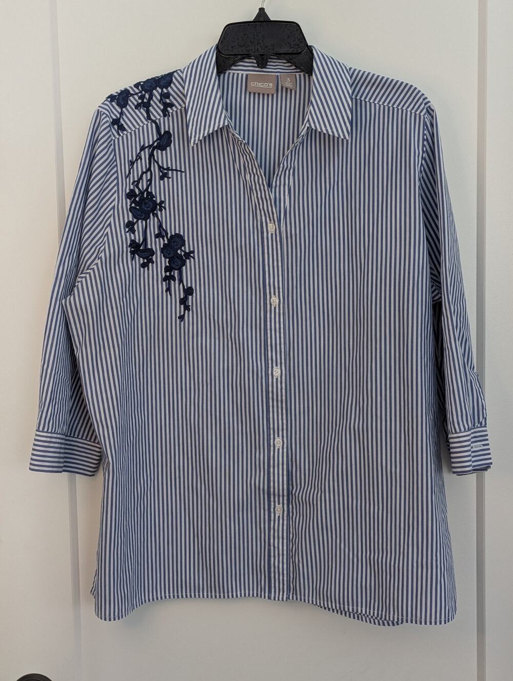 Chico's Size3 Blue Stripe Embroidery Button Up 3/4 Sleeve Tunic Preppy Nautical